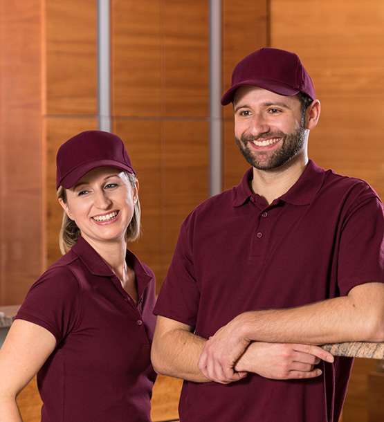 Mitarbeiter SPA mit Kappen