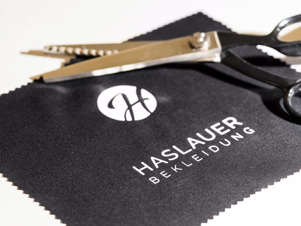 Haslauer Logo auf Stoff